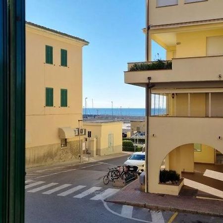 Bilocale A Due Passi Dal Mare Apartment San Vincenzo Exterior photo